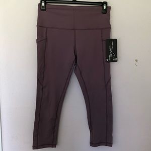 90 Degree By Reflex High Waisted Capri w/ Pockets